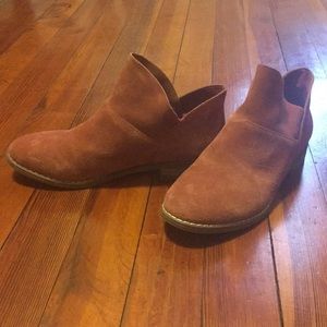 Suede ankle booties AE size 6